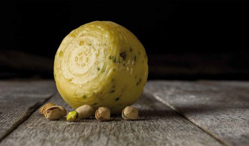 Amatrice Pecorino Pistacchio (pecorino_al_pistacchio.jpg)